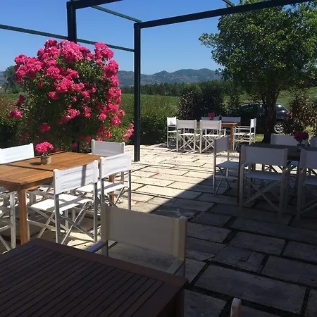 Alloggio per agriturismo Le Due Querce *