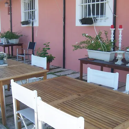 Le Due Querce Alloggio per agriturismo Lazzeretto